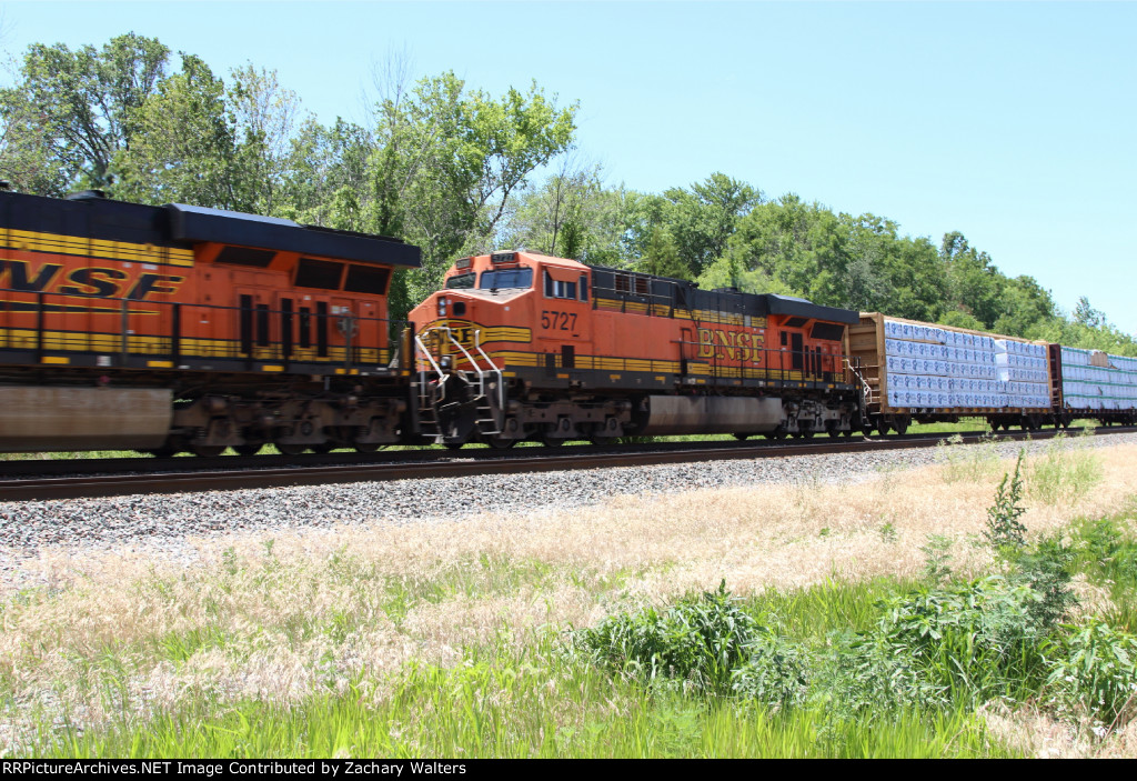 BNSF 5727